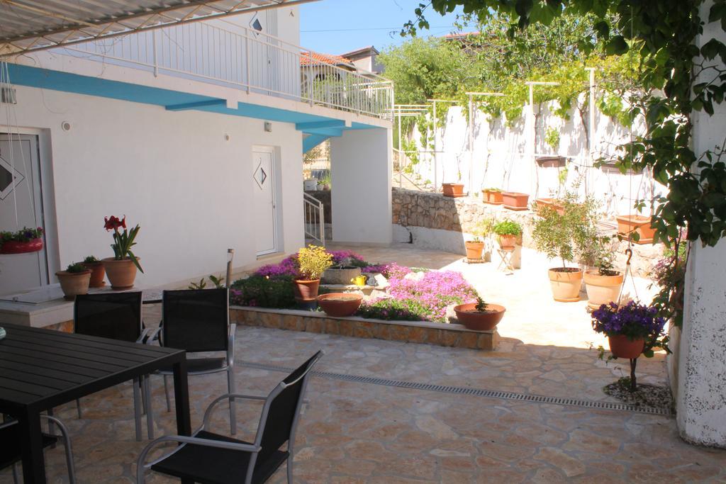 Apartments Yerkovic Marina Zewnętrze zdjęcie